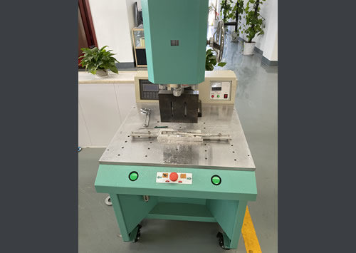 4200w超聲波焊接機(jī)